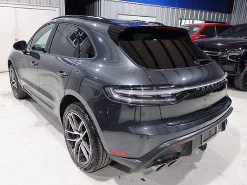 Used 2024 Porsche Macan AWD/4WD image 3