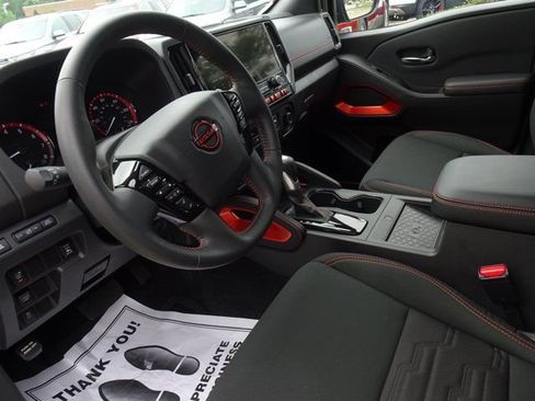 Used 2025 Nissan Frontier Pro-X w/ Pro Convenience Package RWD image 14