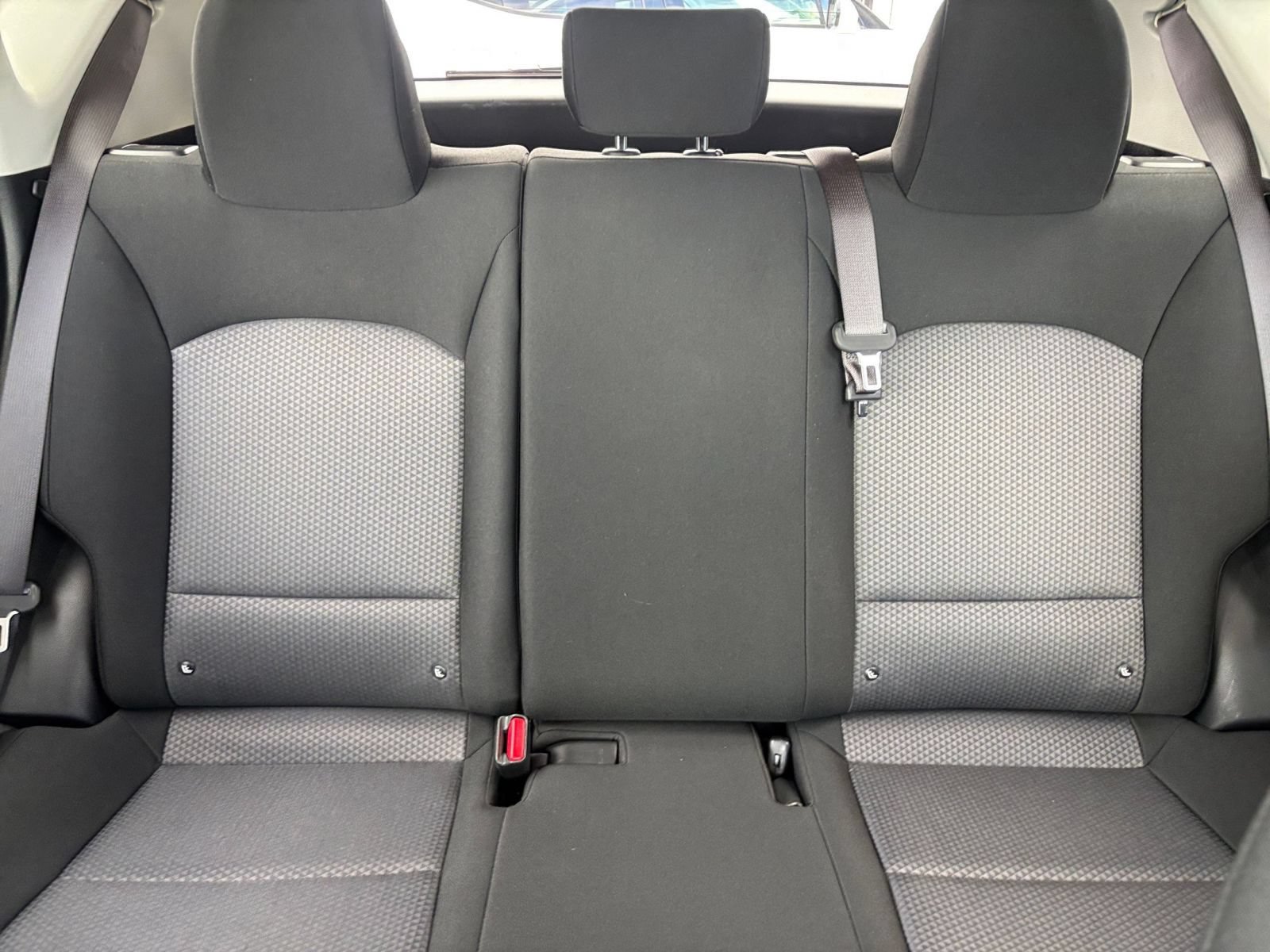 Used 2025 Kia Soul LX w/ LX Technology Package FWD image 35