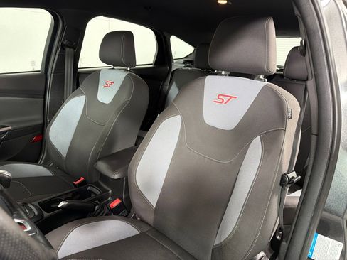 Used 2016 Ford Focus ST FWD image 12