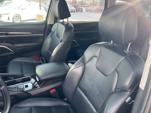 Certified 2023 Kia Telluride S w/ S Sunroof Package image 5