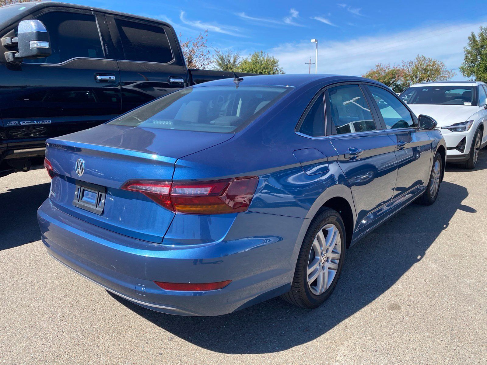 Used 2019 Volkswagen Jetta S w/ Driver Assistance Package FWD image 4