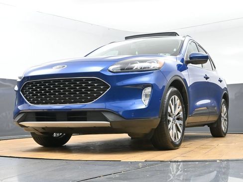 Used 2022 Ford Escape Titanium AWD/4WD image 54