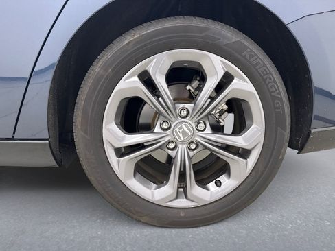 Used 2025 Honda Accord EX-L image 11