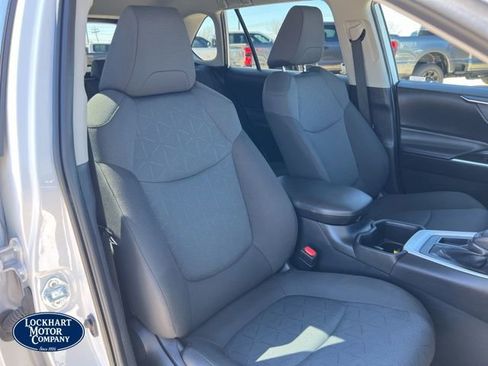 Used 2024 Toyota RAV4 XLE image 29