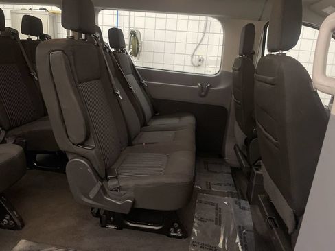 Used 2019 Ford Transit 350 XLT RWD image 16