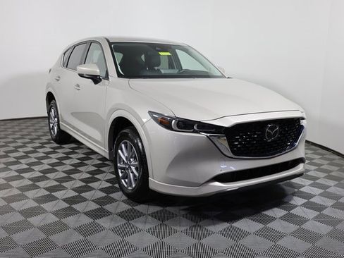 Used 2024 MAZDA CX-5 AWD 2.5 S w/ Select Package image 3