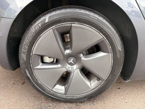 Used 2022 Tesla Model 3 Long Range AWD/4WD image 5