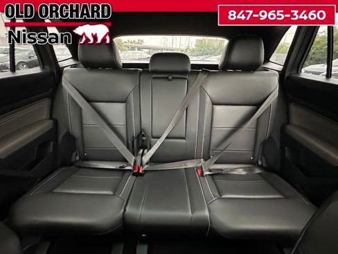 Used 2022 Volkswagen Atlas Cross Sport SE image 12