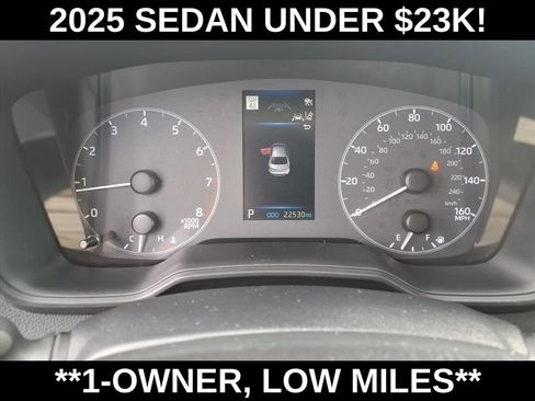 Used 2025 Toyota Corolla LE image 18