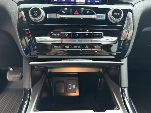 Certified 2022 Ford Explorer ST w/ Equipment Group 401A image 20