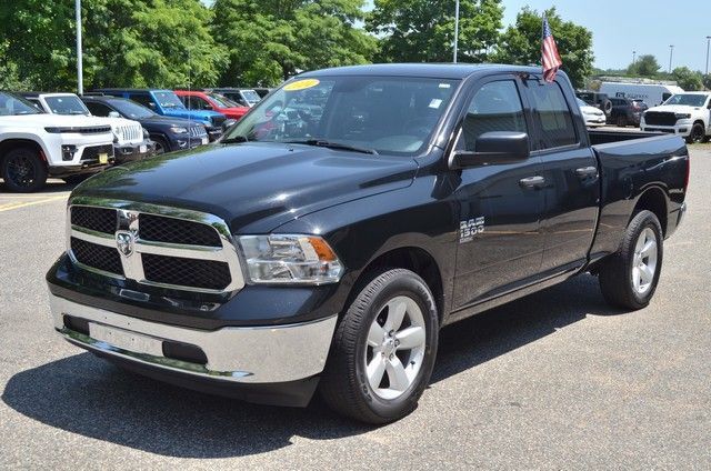 Used 2024 RAM 1500 Classic SLT AWD/4WD image 4