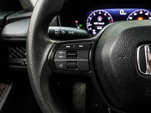 Used 2024 Honda Accord EX image 38