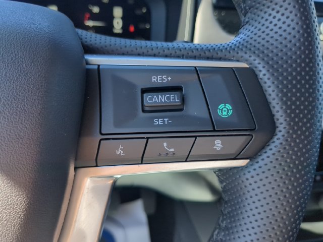 Used 2025 Mitsubishi Outlander SE FWD image 34