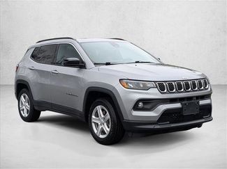 Used 2023 Jeep Compass Latitude w/ Sun and Sound Group AWD/4WD video 3