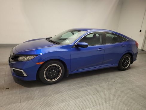 Used 2019 Honda Civic LX image 2