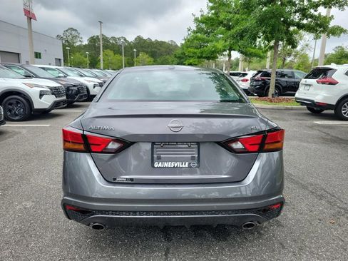 Used 2025 Nissan Altima 2.5 SL FWD image 8