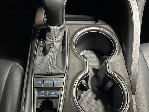 Certified 2023 Toyota Camry SE w/ Convenience Package image 23