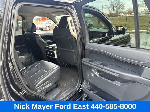 Used 2024 Ford Expedition XLT image 13