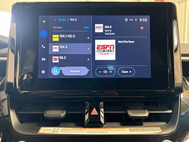 Used 2025 Toyota Corolla LE FWD image 28