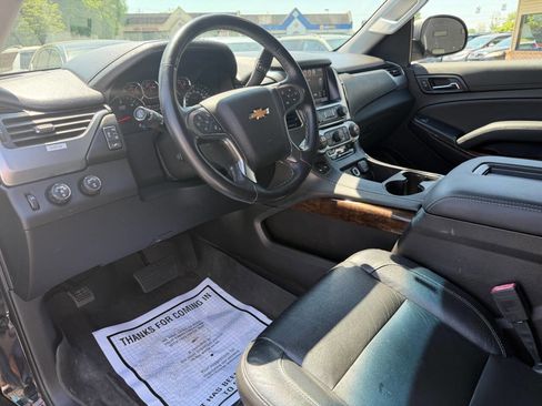 Used 2019 Chevrolet Suburban 3500 LT AWD/4WD image 15