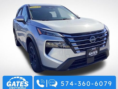 Used 2025 Nissan Rogue SV AWD/4WD image 1