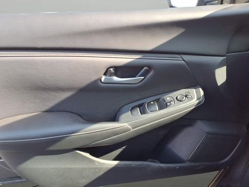 Used 2025 Nissan Sentra SV w/ All-Weather Package image 16