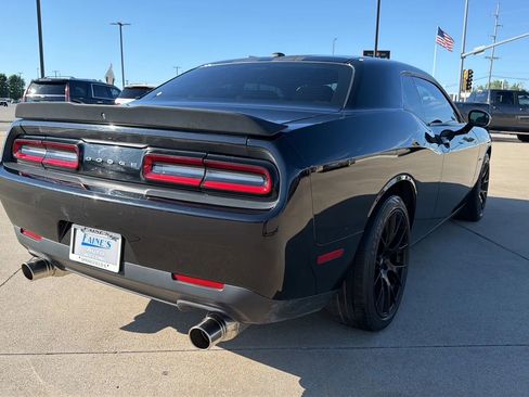 Used 2018 Dodge Challenger R/T w/ Blacktop Package RWD image 19