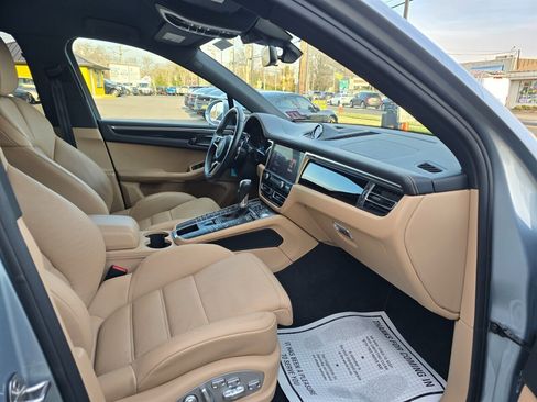 Used 2019 Porsche Macan S AWD/4WD image 13