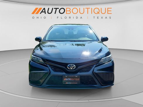 Used 2021 Toyota Camry SE FWD image 8