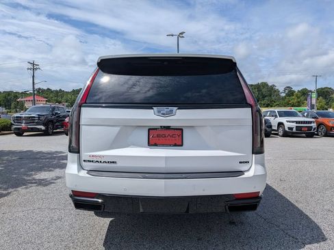 Used 2022 Cadillac Escalade Sport Platinum w/ LPO, ONYX Package AWD/4WD image 7