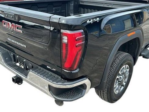 New 2025 GMC Sierra 2500 SLT w/ SLT Premium Package image 11