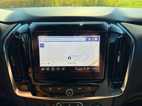 Used 2023 Chevrolet Traverse RS image 26