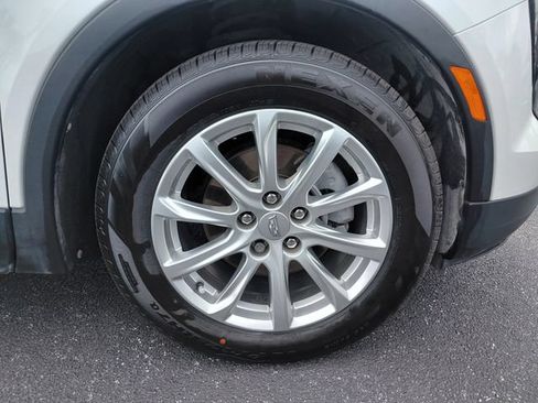 Certified 2023 Cadillac XT4 Luxury FWD image 12