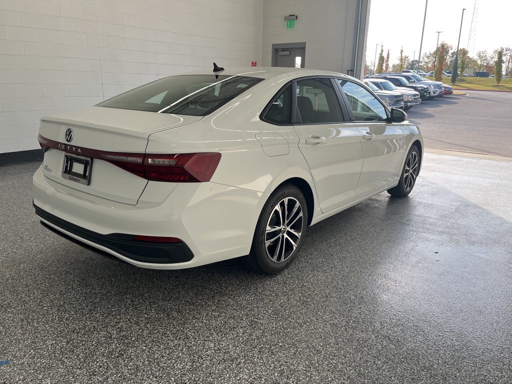 Certified 2026 Volkswagen Jetta Sport FWD image 5