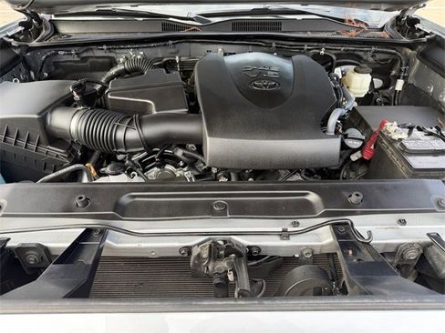 Certified 2023 Toyota Tacoma TRD Sport image 31