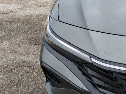 New 2026 Hyundai Elantra SEL Sport FWD image 10
