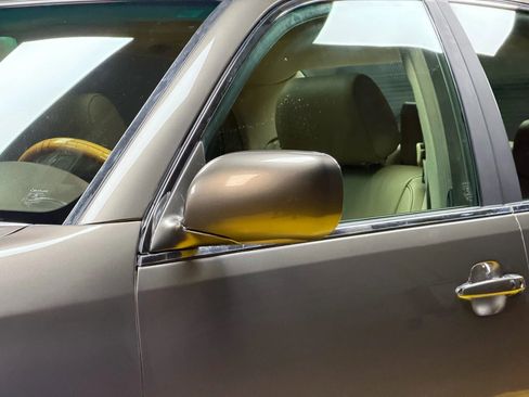 Used 2005 Lexus LS 430 RWD image 9