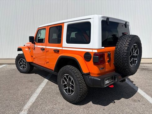 New 2026 Jeep Wrangler Unlimited Rubicon w/ Whitecap Package AWD/4WD image 4