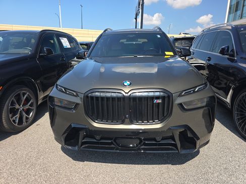 Used 2024 BMW X7 M60i w/ Executive Package AWD/4WD image 3