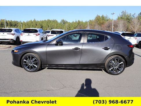 Used 2020 MAZDA MAZDA3 Hatchback w/ Preferred Package image 4
