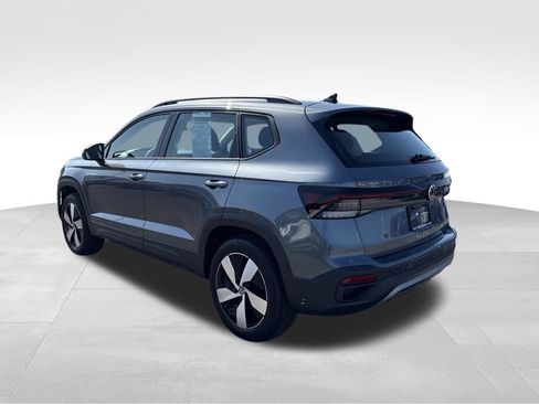 Used 2025 Volkswagen Taos S AWD/4WD image 8