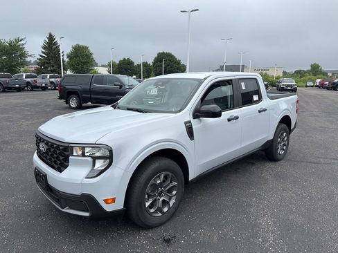 New 2025 Ford Maverick XLT w/ XLT Luxury Package image 11