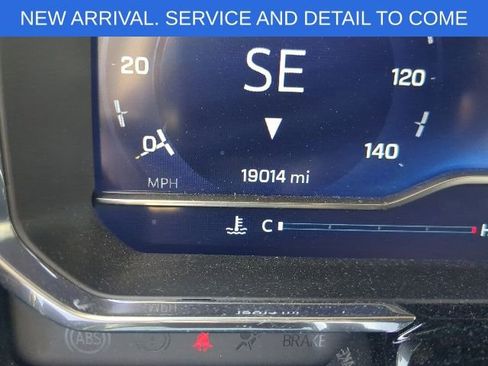 Used 2024 Chevrolet Silverado 1500 LT AWD/4WD image 1