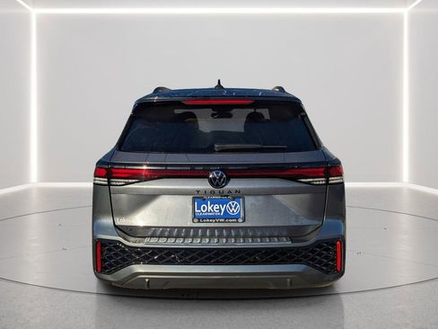 New 2026 Volkswagen Tiguan SE R-Line AWD/4WD image 7