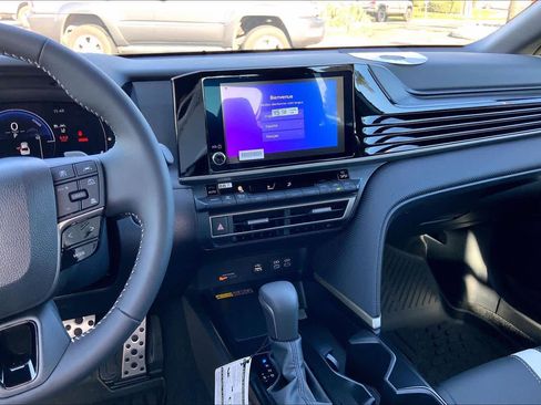 New 2026 Toyota Camry SE image 6