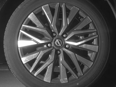 Used 2025 Nissan Altima 2.5 SV image 13