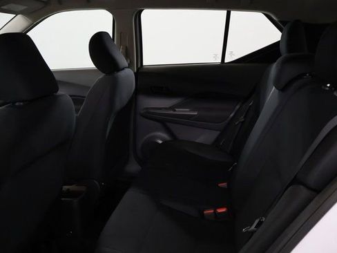 New 2025 Nissan Kicks Play S image 23