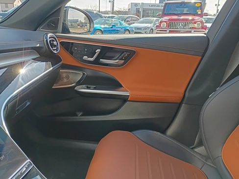 Certified 2024 Mercedes-Benz C 300 4MATIC Sedan image 10