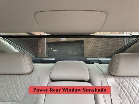 Used 2020 BMW 750i xDrive w/ Executive Package image 41